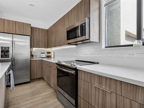 4975 NW 83rd Path, Doral FL 33166