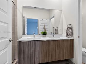 4975 NW 83rd Path, Doral FL 33166