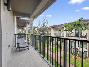 4975 NW 83rd Path, Doral FL 33166