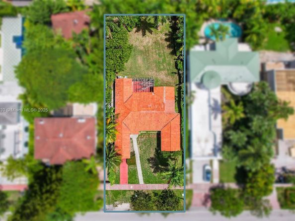 2443 N Meridian Ave, Miami Beach FL 33140