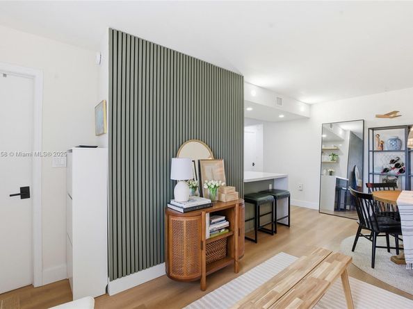 1100 11th St 405, Miami Beach FL 33139