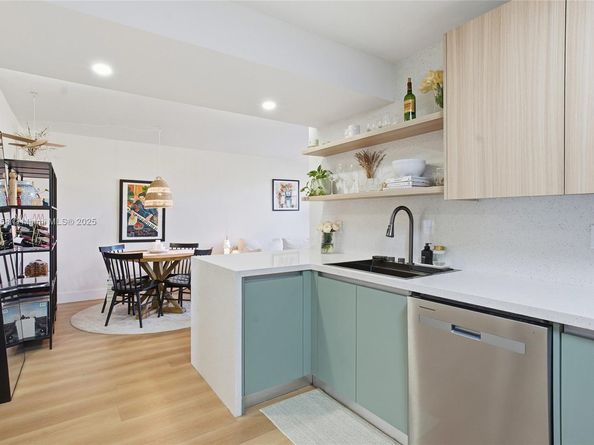 1100 11th St 405, Miami Beach FL 33139