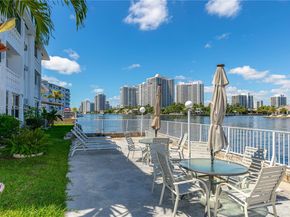 3135 S Ocean Dr 227, Hallandale Beach FL 33009