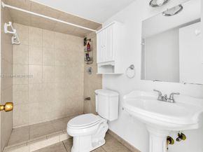2025 NE 164th St 510, North Miami Beach FL 33162