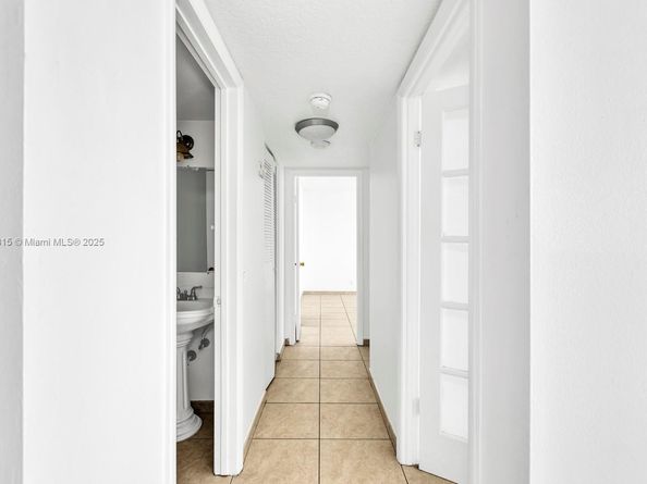 2025 NE 164th St 510, North Miami Beach FL 33162