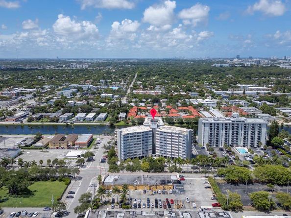 2025 NE 164th St 510, North Miami Beach FL 33162