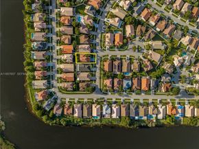 1378 SW 180th Ave, Pembroke Pines FL 33029