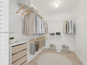 1378 SW 180th Ave, Pembroke Pines FL 33029