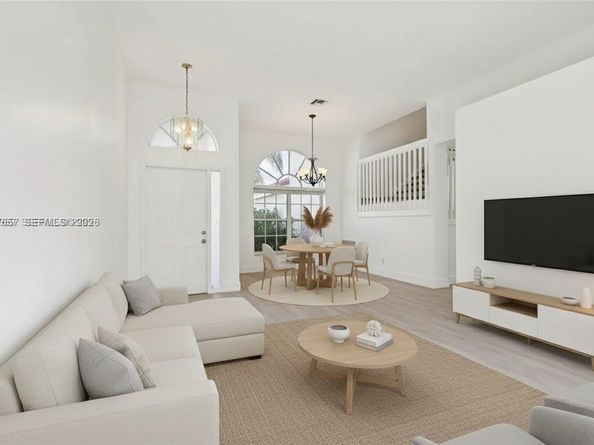 1378 SW 180th Ave, Pembroke Pines FL 33029