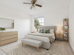 1378 SW 180th Ave, Pembroke Pines FL 33029