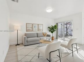 1378 SW 180th Ave, Pembroke Pines FL 33029