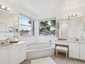 1378 SW 180th Ave, Pembroke Pines FL 33029