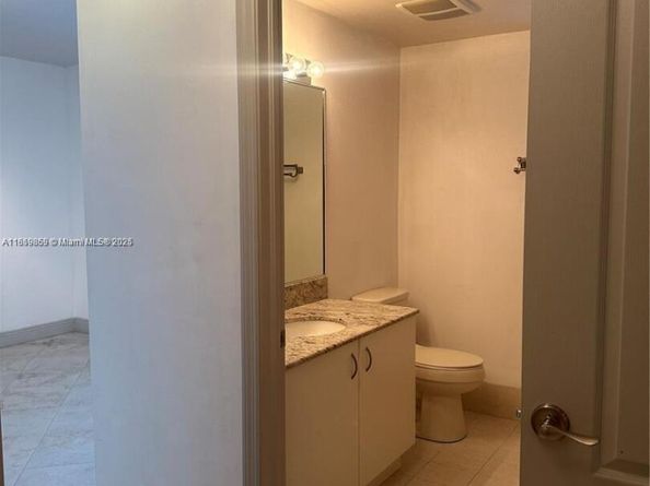 2400 SW 27th Ave 406, Miami FL 33145