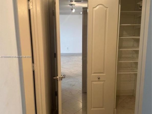 2400 SW 27th Ave 406, Miami FL 33145