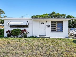 1326 8th St, West Palm Beach FL 33401