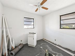 1326 8th St, West Palm Beach FL 33401