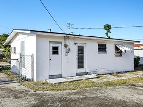 1326 8th St, West Palm Beach FL 33401