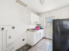 1326 8th St, West Palm Beach FL 33401