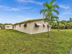 228 SW 5th Ave, Hallandale Beach FL 33009