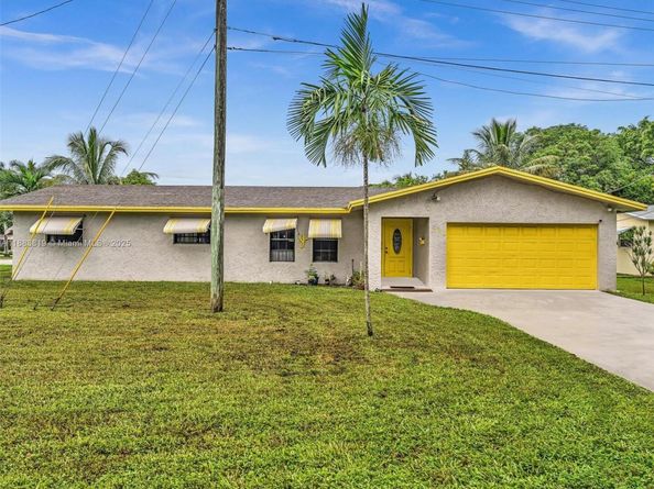 228 SW 5th Ave, Hallandale Beach FL 33009