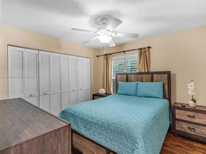 1708 NW 126th Dr, Coral Springs FL 33071