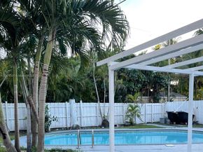 1214 NE 180th St, North Miami Beach FL 33162