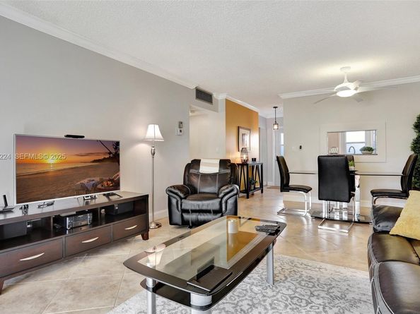 4806 NW 36th St 605, Lauderdale Lakes FL 33319