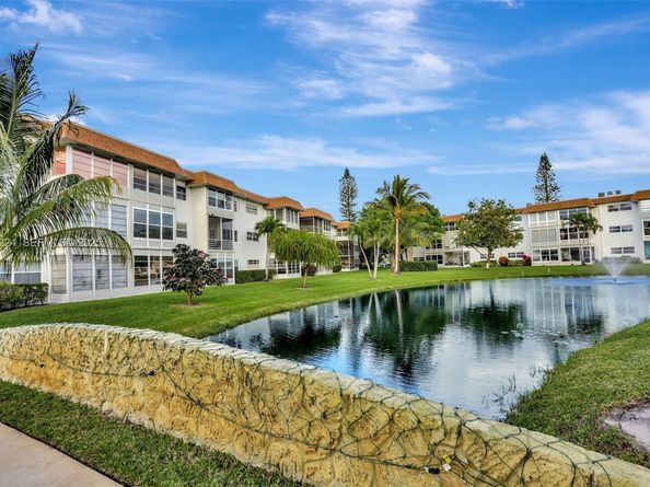 4806 NW 36th St 605, Lauderdale Lakes FL 33319