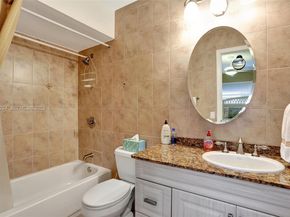 4806 NW 36th St 605, Lauderdale Lakes FL 33319