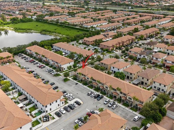 8877 W 35th Ave, Hialeah FL 33018