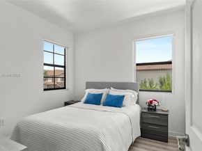 8877 W 35th Ave, Hialeah FL 33018