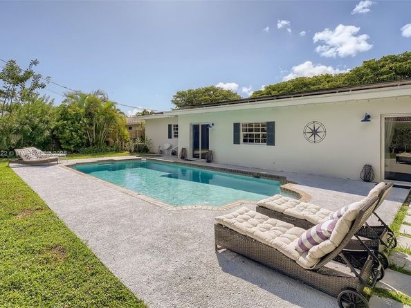 3830 NE 22nd Ter, Lighthouse Point FL 33064