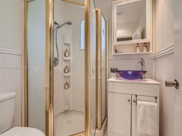 3830 NE 22nd Ter, Lighthouse Point FL 33064