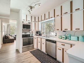 3830 NE 22nd Ter, Lighthouse Point FL 33064