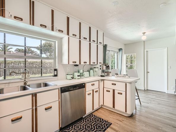 3830 NE 22nd Ter, Lighthouse Point FL 33064