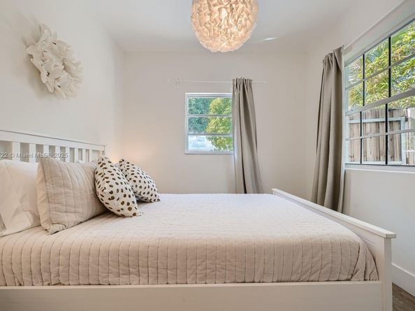 3830 NE 22nd Ter, Lighthouse Point FL 33064