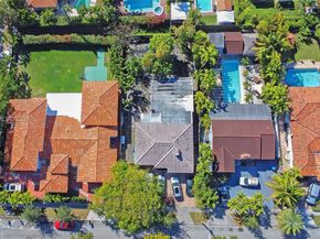 100 SW 26th Rd, Miami FL 33129