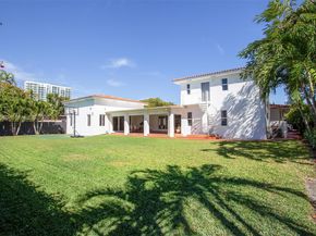 100 SW 26th Rd, Miami FL 33129