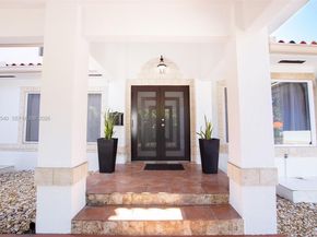 100 SW 26th Rd, Miami FL 33129