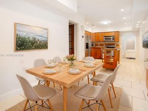 100 SW 26th Rd, Miami FL 33129