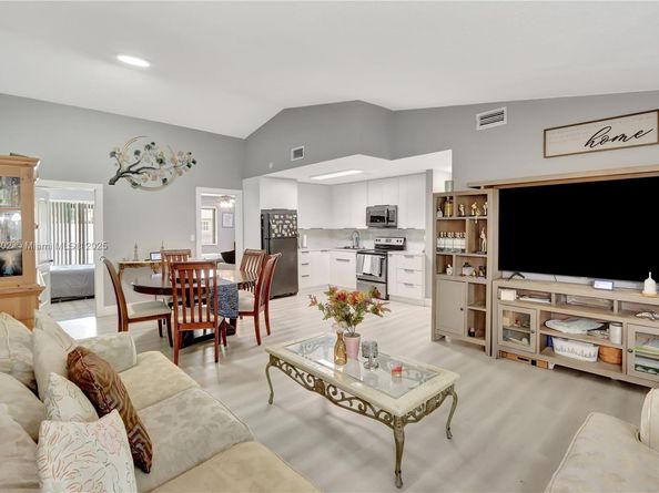 7680 SW 156th Ct B113, Miami FL 33193