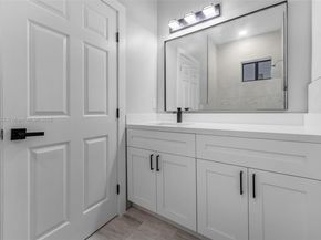 1962 NW 107th St, Miami FL 33167