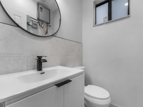 1962 NW 107th St, Miami FL 33167