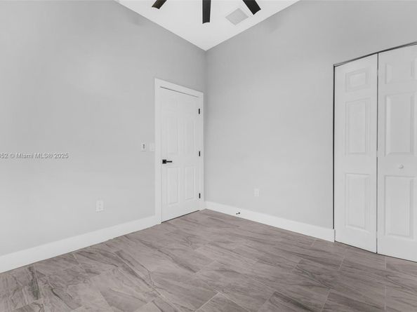 1962 NW 107th St, Miami FL 33167