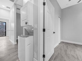 1962 NW 107th St, Miami FL 33167