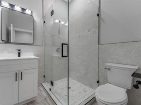 1962 NW 107th St, Miami FL 33167