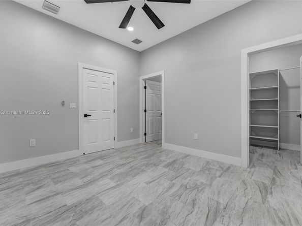 1962 NW 107th St, Miami FL 33167