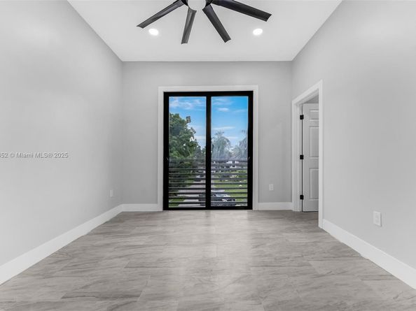 1962 NW 107th St, Miami FL 33167