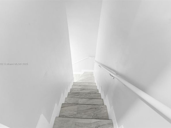 1962 NW 107th St, Miami FL 33167