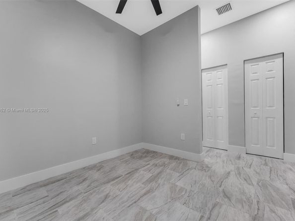 1962 NW 107th St, Miami FL 33167